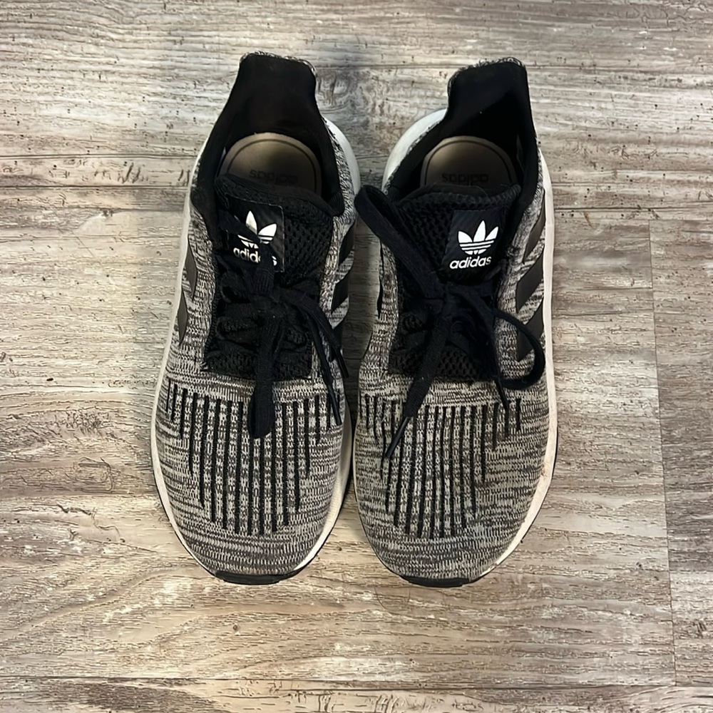 Adidas kids shoes size 1